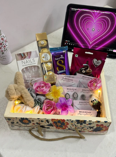 Hamper Under 999/- (1)